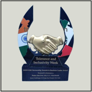 Hand Shake With Black Crystal Trophy